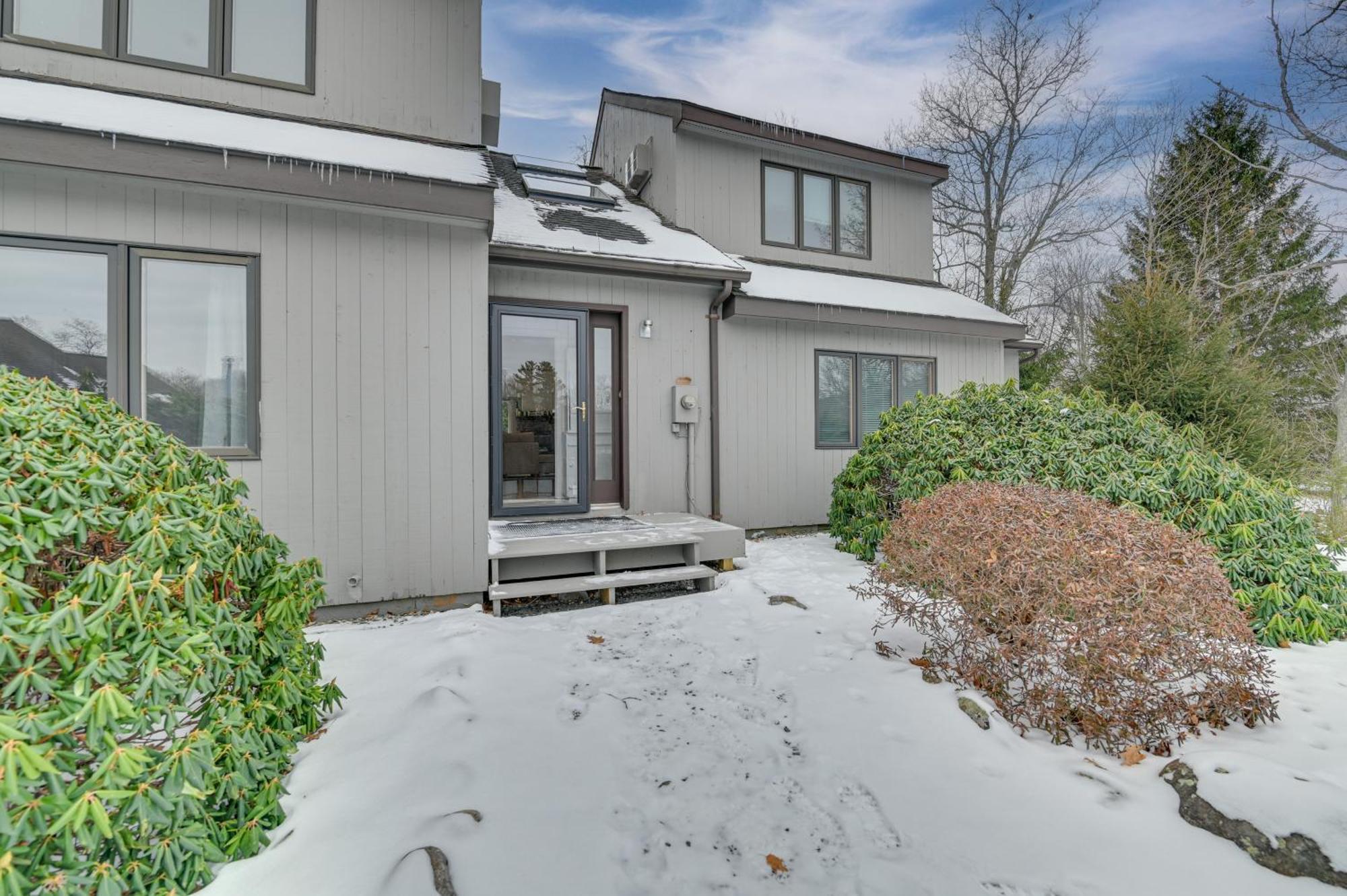Walk To Ski Lift Family-Friendly Windham Townhome エクステリア 写真