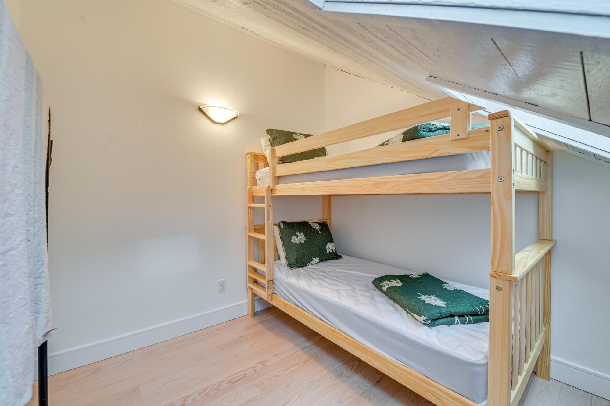 Walk To Ski Lift Family-Friendly Windham Townhome エクステリア 写真