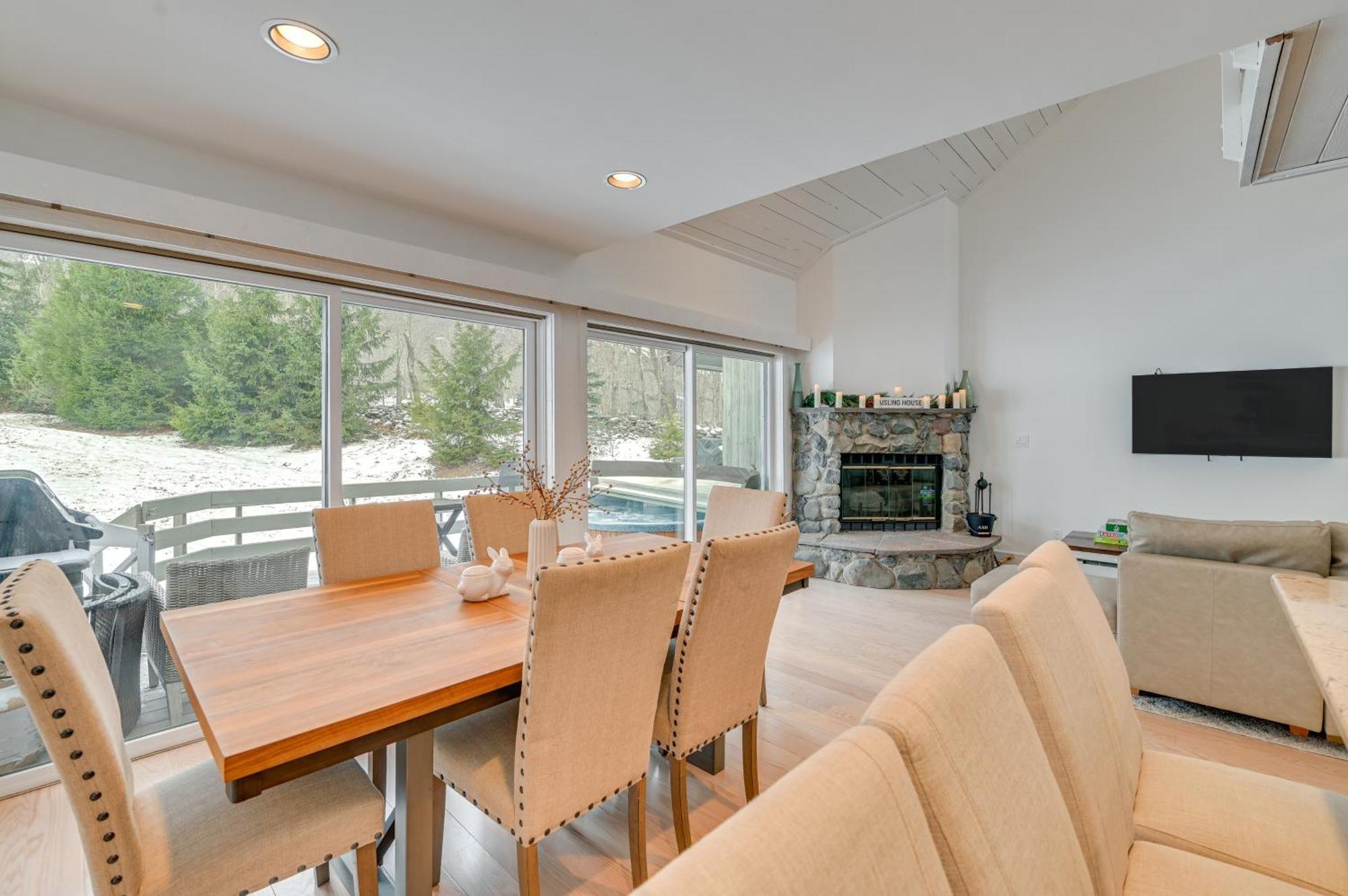 Walk To Ski Lift Family-Friendly Windham Townhome エクステリア 写真